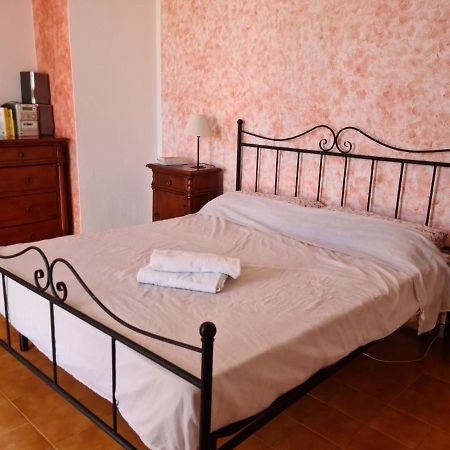 Casa Vacanze 'Sa Corbula' Porto Columbu - Perd'E Sali Kültér fotó