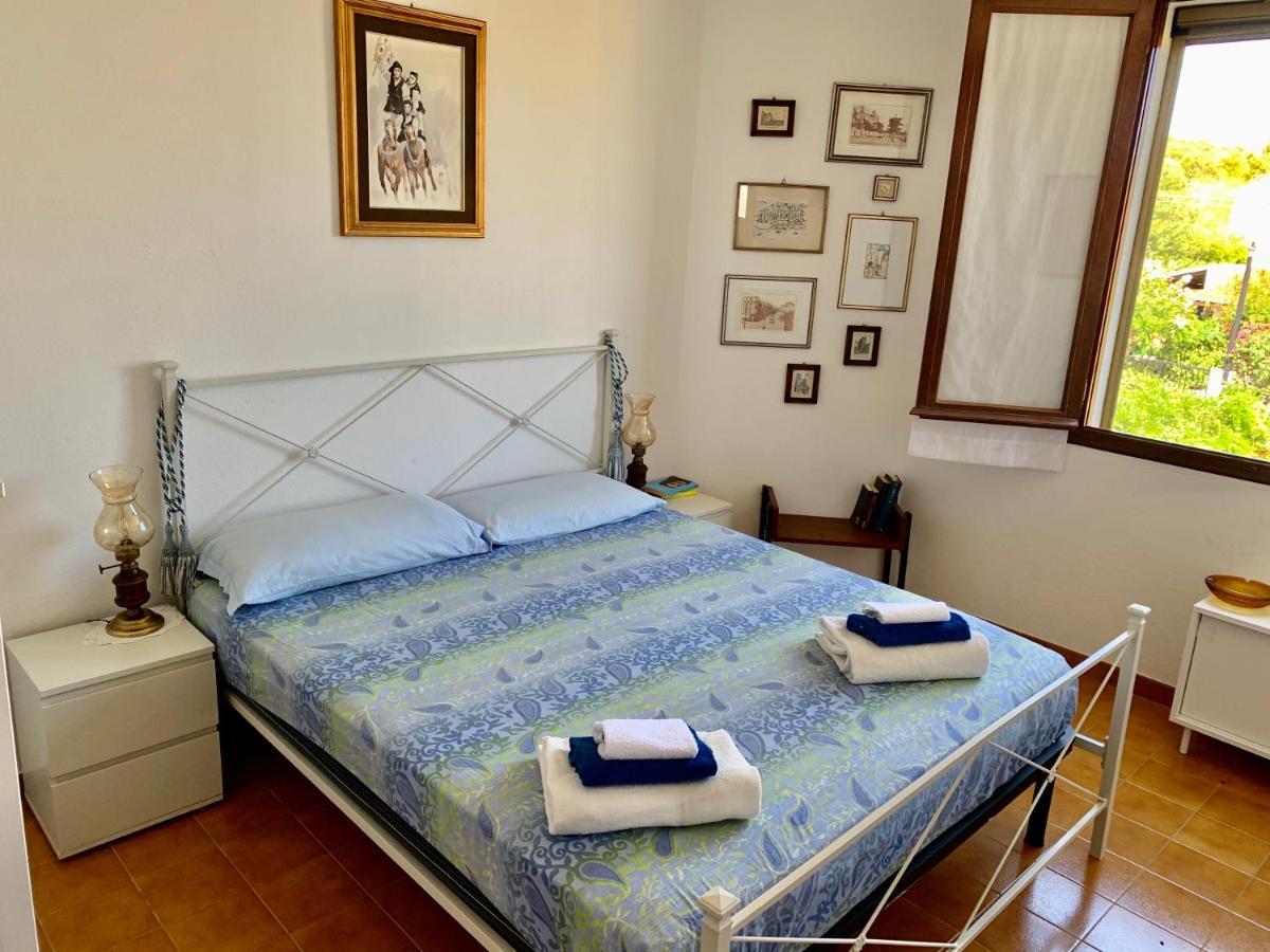 Casa Vacanze 'Sa Corbula' Porto Columbu - Perd'E Sali Kültér fotó