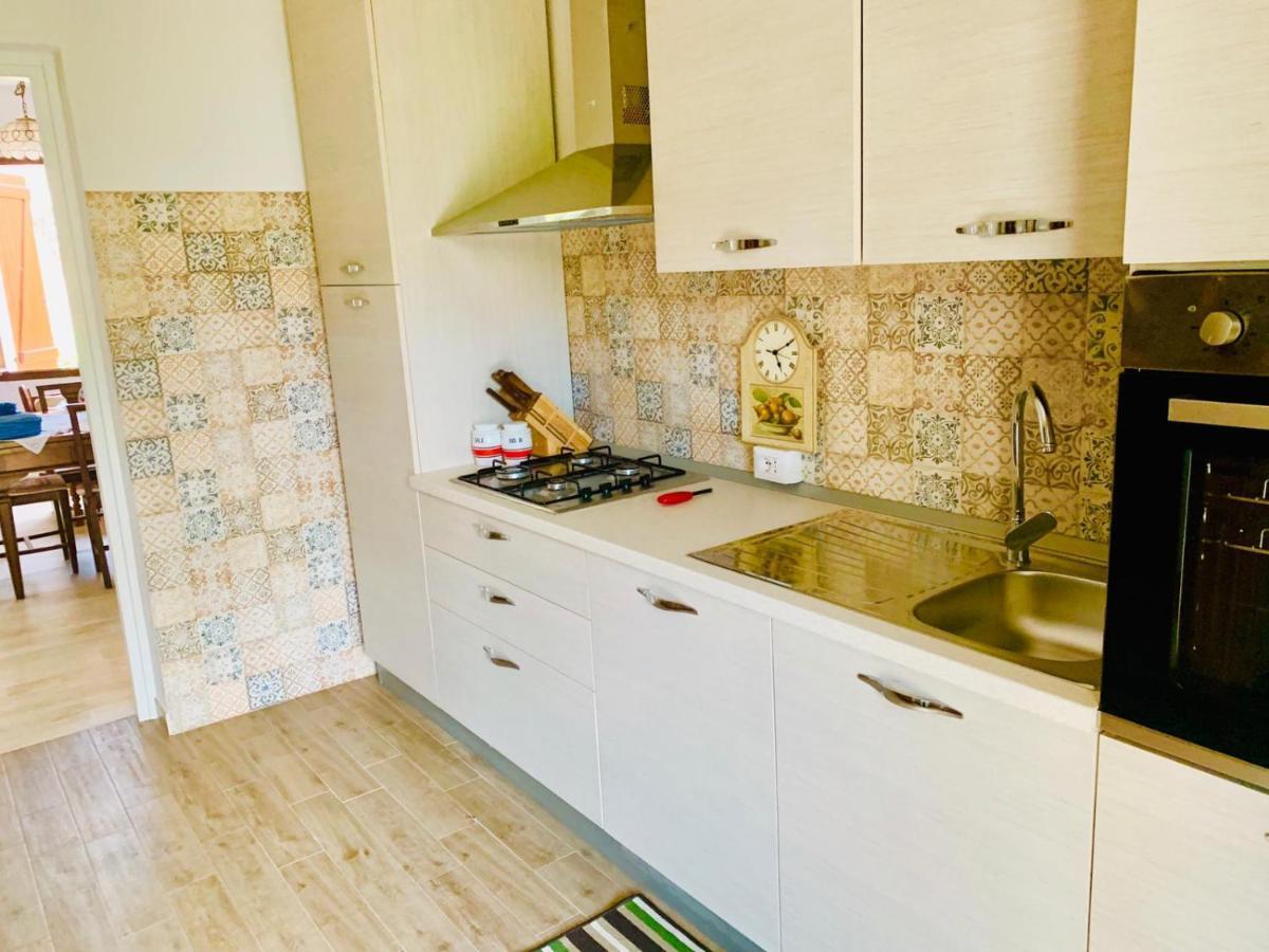 Casa Vacanze 'Sa Corbula' Porto Columbu - Perd'E Sali Kültér fotó